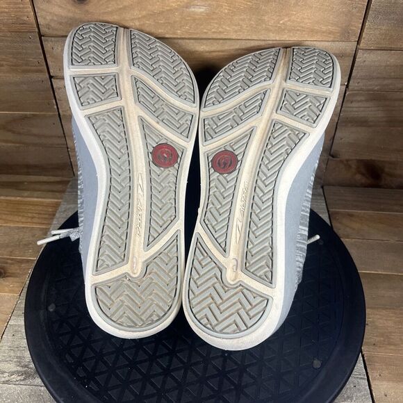 Altra Womens Size 10/10.5 Vali Knit Athletic Gray Lace Up Sneakers. 10 but big - Picture 9 of 10